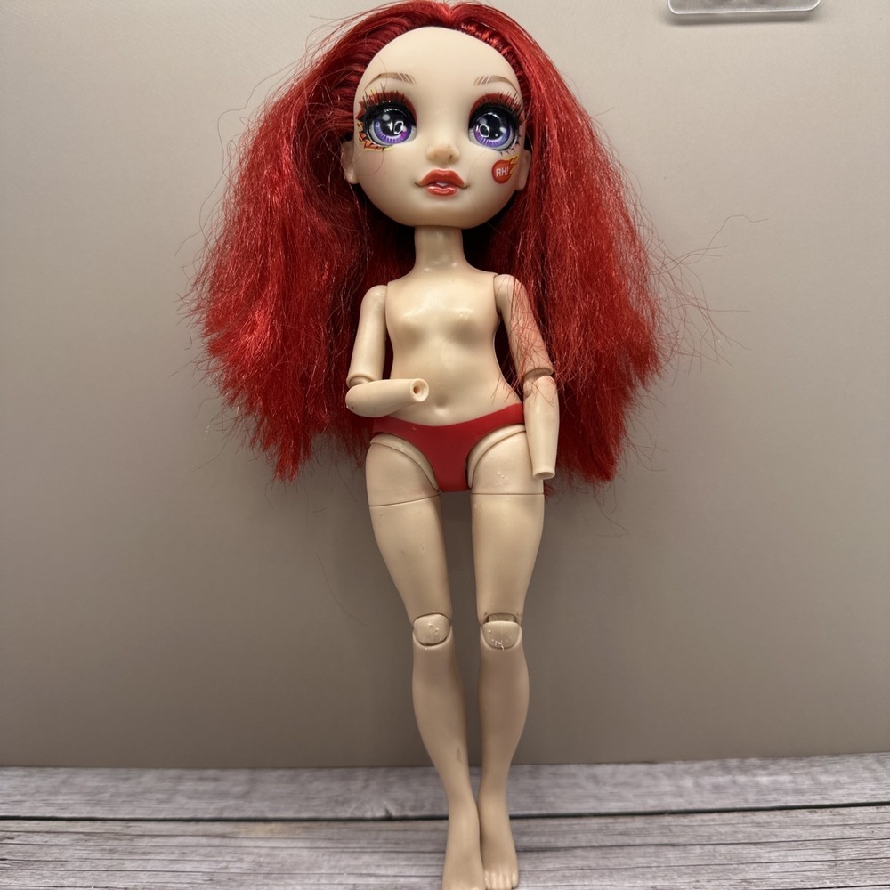 Rainbow High Ruby Anderson Doll Cheer Series red 2019 MGA cheerleader- READ